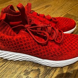 No bull women’s CrossFit trainers excellent condition sz US 8